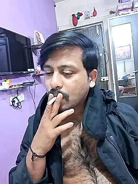 GlassBarge9 online show from January 7, 8:21 pm