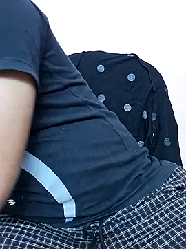 GlassBarge9 online show from November 5, 2:09 pm