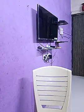 GlassBarge9 online show from March 22, 12:14 pm