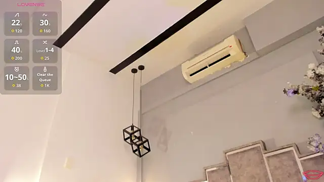 BrianaHazel online show from April 15, 6:12 pm