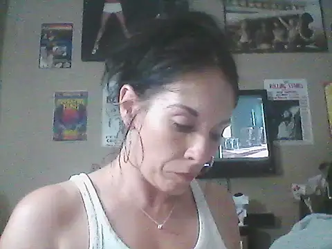 gorgeous11 online show from February 23, 7:44 am