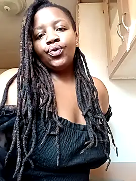 Snapshot of ThaBundaa chatting on November 22, 4:00 am ThaBundaa online show from November 22, 4:00 am