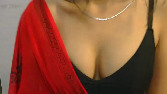 Snapshot of sexy_twisha chatting on March 5, 11:38 am sexy twisha online show from March 5, 11:38 am
