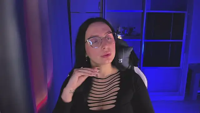 Snapshot of Christy_Calypso chatting on November 6, 3:27 pm Christy Calypso online show from November 6, 3:27 pm