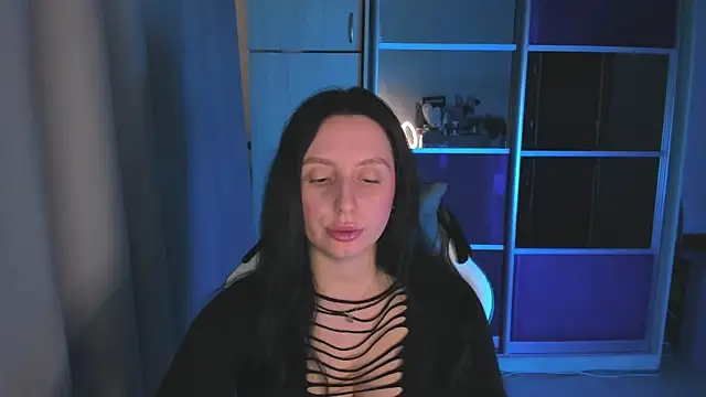 Christy Calypso online show from March 13, 5:12 am