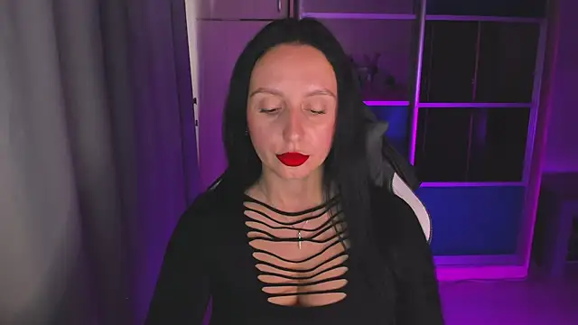 Snapshot of Christy_Calypso chatting on June 24, 3:32 pm Christy Calypso online show from June 24, 3:32 pm