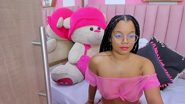 ISABELLA 020 online show from May 22, 12:08 am