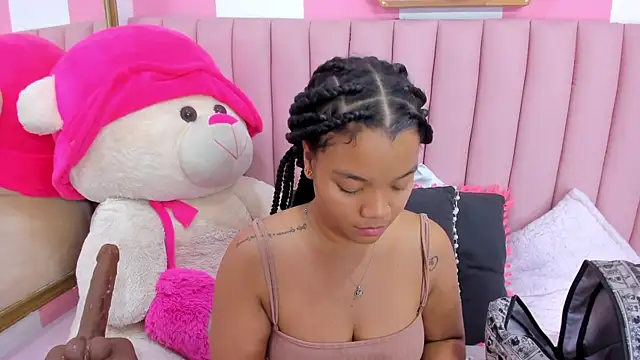 ISABELLA 020 online show from June 3, 12:39 pm