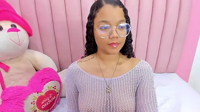 ISABELLA 020 online show from February 19, 1:52 pm