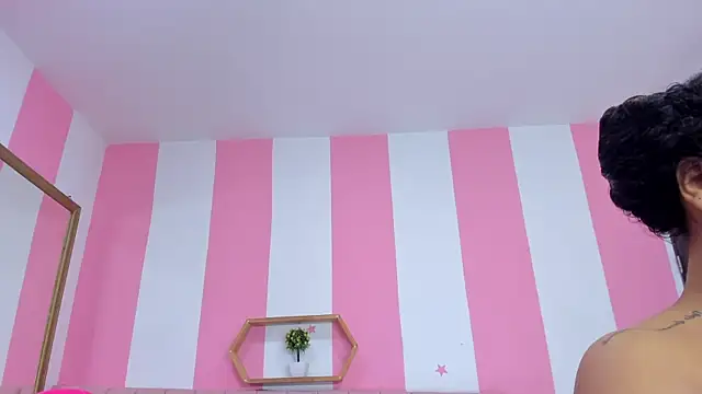 ISABELLA 020 online show from March 11, 12:21 pm