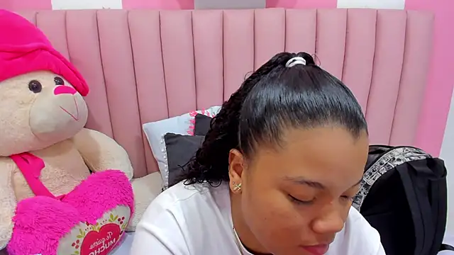 Snapshot of ISABELLA_020 chatting on September 11, 2:17 pm ISABELLA 020 online show from September 11, 2:17 pm