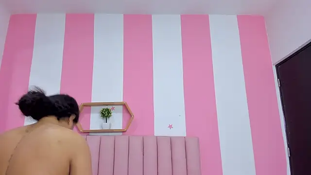 ISABELLA 020 online show from February 26, 12:38 pm