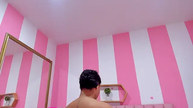 ISABELLA 020 online show from October 29, 1:54 pm