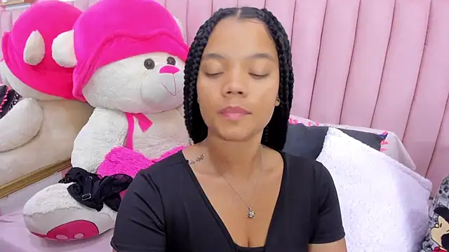 ISABELLA 020 online show from May 29, 12:22 pm