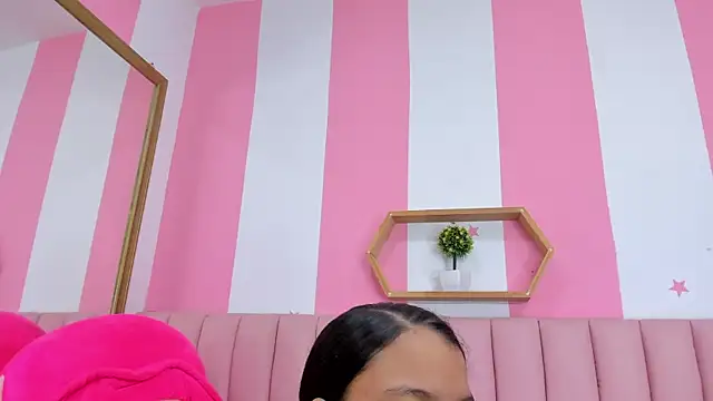 ISABELLA 020 online show from December 3, 12:48 pm