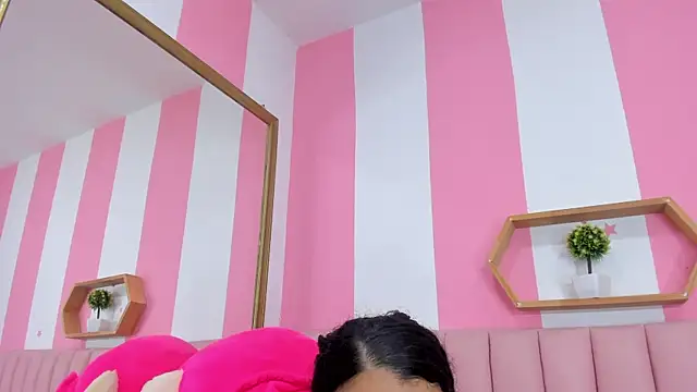 ISABELLA 020 online show from November 21, 1:54 pm