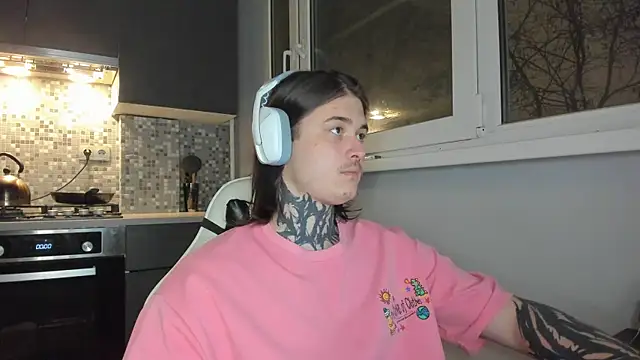  torfin  online show from December 19, 8:23 pm