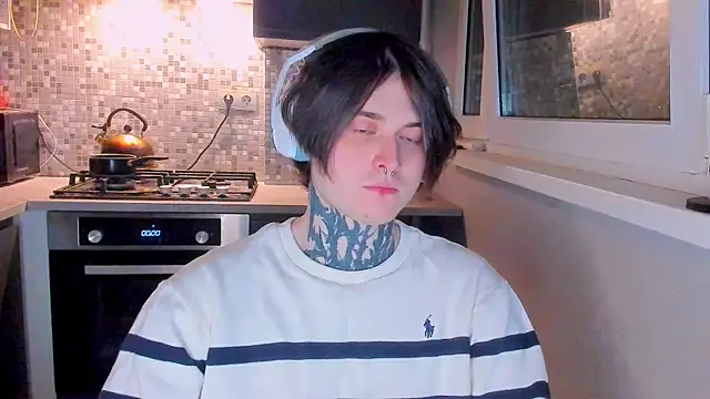  torfin  online show from March 19, 10:10 pm