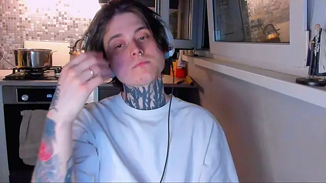  torfin  online show from April 4, 11:11 pm