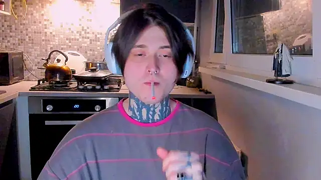  torfin  online show from March 14, 9:54 pm