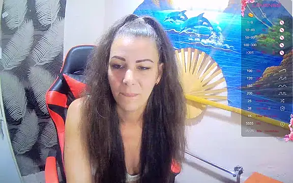 Snapshot of Catbaby32 chatting on September 14, 8:31 pm Catbaby32 online show from September 14, 8:31 pm