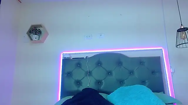 Kim clark1 online show from November 15, 8:35 pm