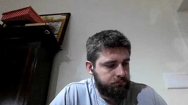 Snapshot of Dat1994 chatting on February 4, 11:49 am Dat1994 online show from February 4, 11:49 am