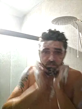 Snapshot of Dat1994 chatting on February 2, 3:21 am Dat1994 online show from February 2, 3:21 am