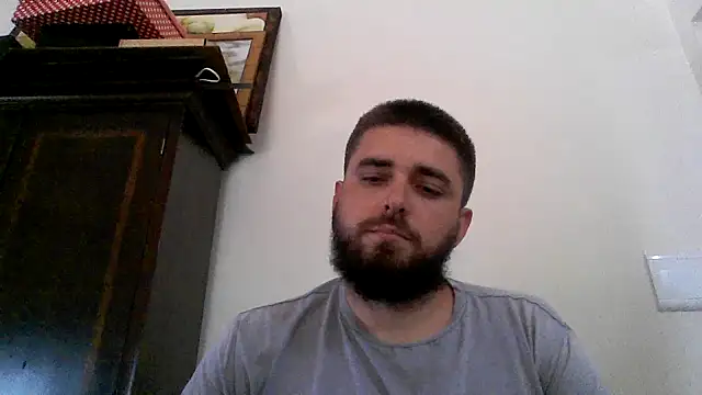 Snapshot of Dat1994 chatting on February 20, 5:52 pm Dat1994 online show from February 20, 5:52 pm