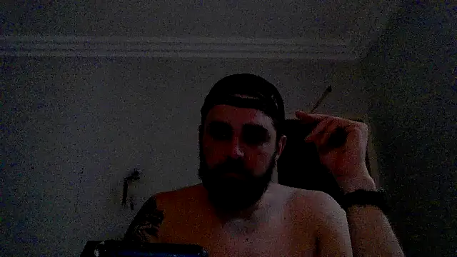 Snapshot of Dat1994 chatting on October 10, 12:00 am Dat1994 online show from October 10, 12:00 am