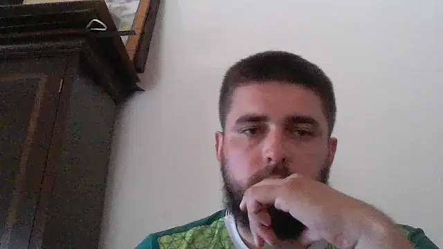 Snapshot of Dat1994 chatting on February 26, 5:31 pm Dat1994 online show from February 26, 5:31 pm