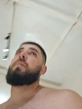 Snapshot of Dat1994 chatting on February 13, 12:57 am Dat1994 online show from February 13, 12:57 am