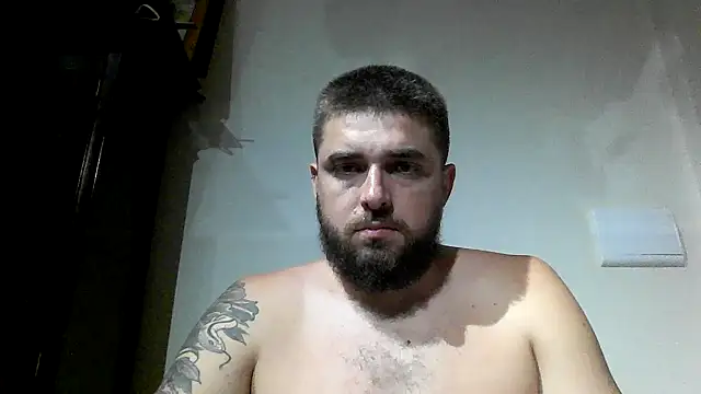 Snapshot of Dat1994 chatting on February 18, 12:37 am Dat1994 online show from February 18, 12:37 am