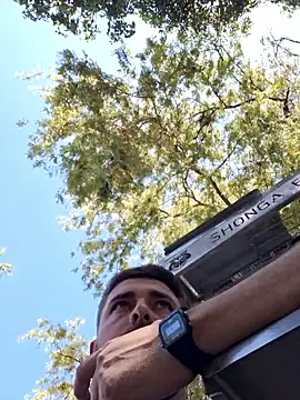 Snapshot of Dat1994 chatting on November 28, 1:44 pm Dat1994 online show from November 28, 1:44 pm