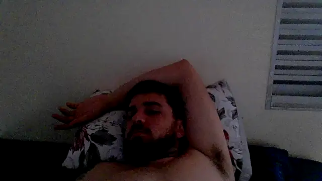 Snapshot of Dat1994 chatting on November 11, 11:38 am Dat1994 online show from November 11, 11:38 am