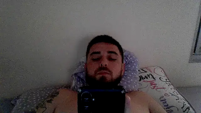 Snapshot of Dat1994 chatting on October 27, 12:28 pm Dat1994 online show from October 27, 12:28 pm