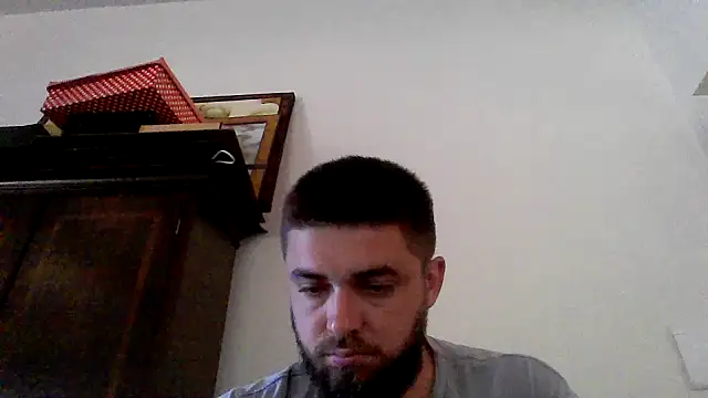 Snapshot of Dat1994 chatting on February 20, 11:31 am Dat1994 online show from February 20, 11:31 am