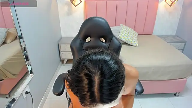 chelsyquinn online show from May 30, 12:50 am