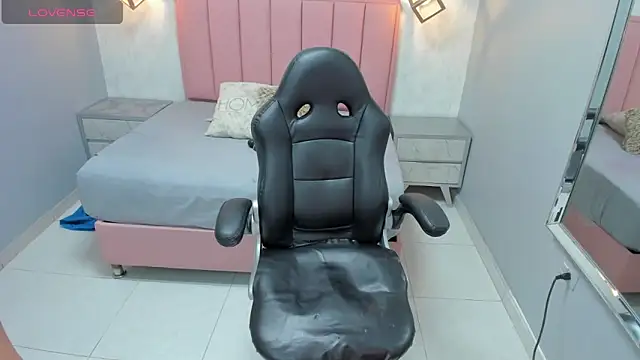 chelsyquinn online show from February 16, 4:11 am