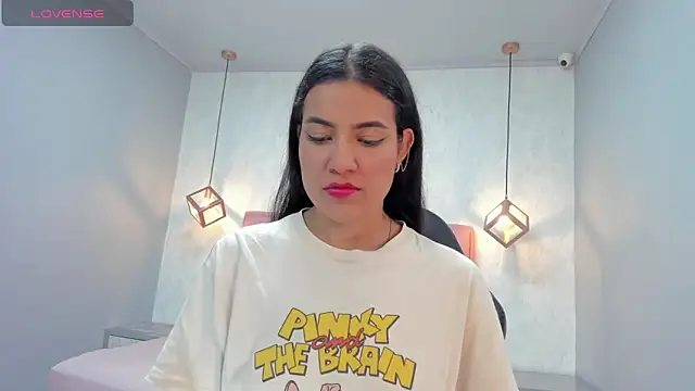chelsyquinn online show from May 16, 4:11 am