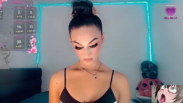 Snapshot of _Riannagarcia_ chatting on October 2, 3:32 am Riannagarcia online show from October 2, 3:32 am