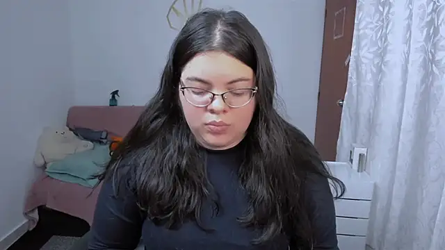 Aria Fullbuster online show from November 27, 9:15 pm