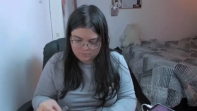 Aria Fullbuster online show from October 24, 8:30 pm