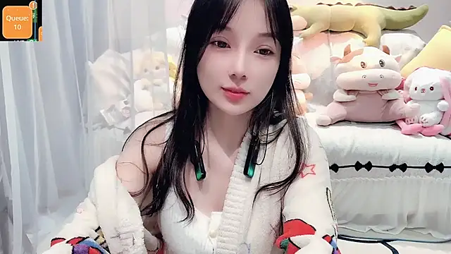 Snapshot of AKiKi711 chatting on October 31, 4:47 pm AKiKi711 online show from October 31, 4:47 pm