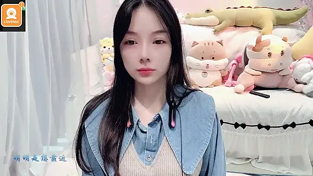 AKiKi711 online show from October 10, 4:46 am