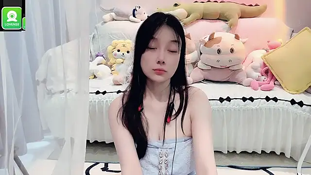 AKiKi711 online show from September 10, 4:11 am