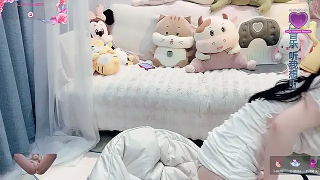 AKiKi711 online show from March 14, 9:03 am