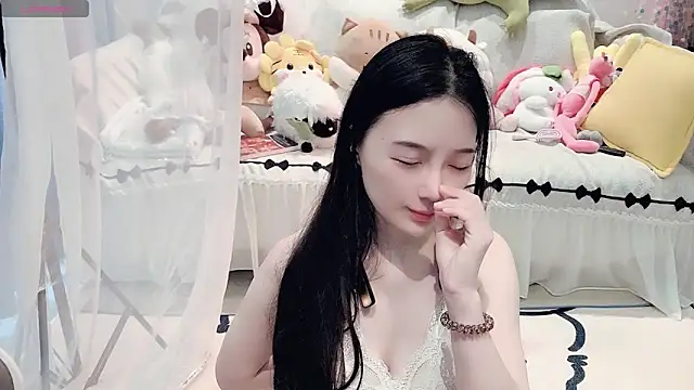 Snapshot of AKiKi711 chatting on June 15, 4:56 am AKiKi711 online show from June 15, 4:56 am
