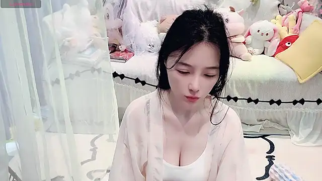AKiKi711 online show from May 24, 4:56 am