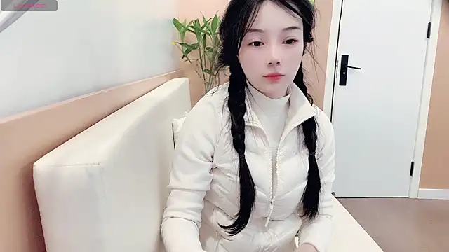 AKiKi711 online show from February 15, 4:13 am